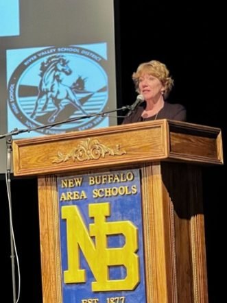2023-New-Buffalo-Nora